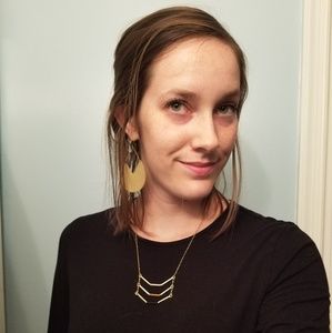 Meet your Posher, Liz